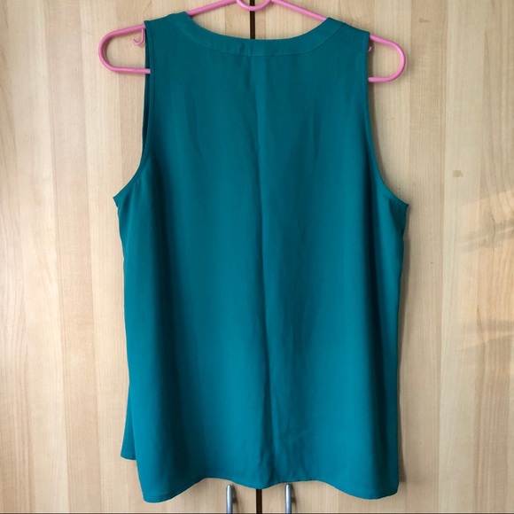 2/$25 Ann Taylor LOFT Chiffon Tank Top - Picture 4 of 4